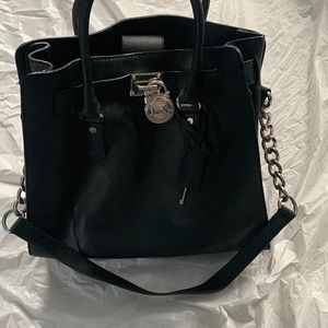 Michael Khors Hamilton purse black leather